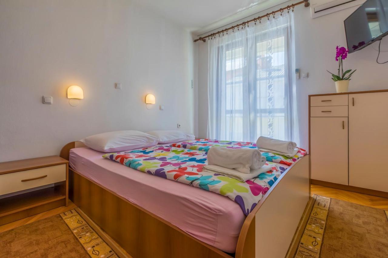 Apartment Katnic 1-2-3 Crikvenica Exterior photo